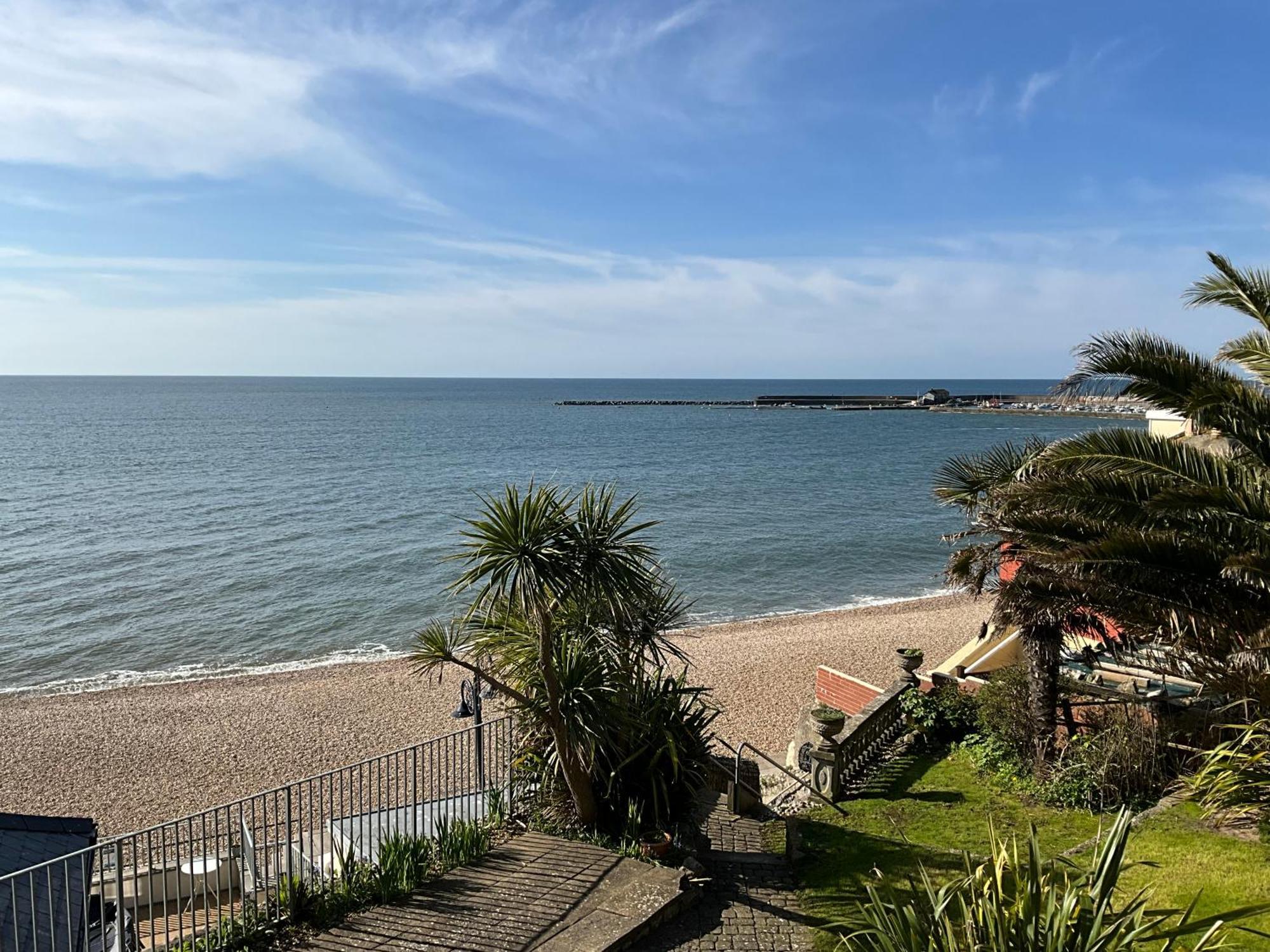 High Tides Lägenhet Lyme Regis Exteriör bild